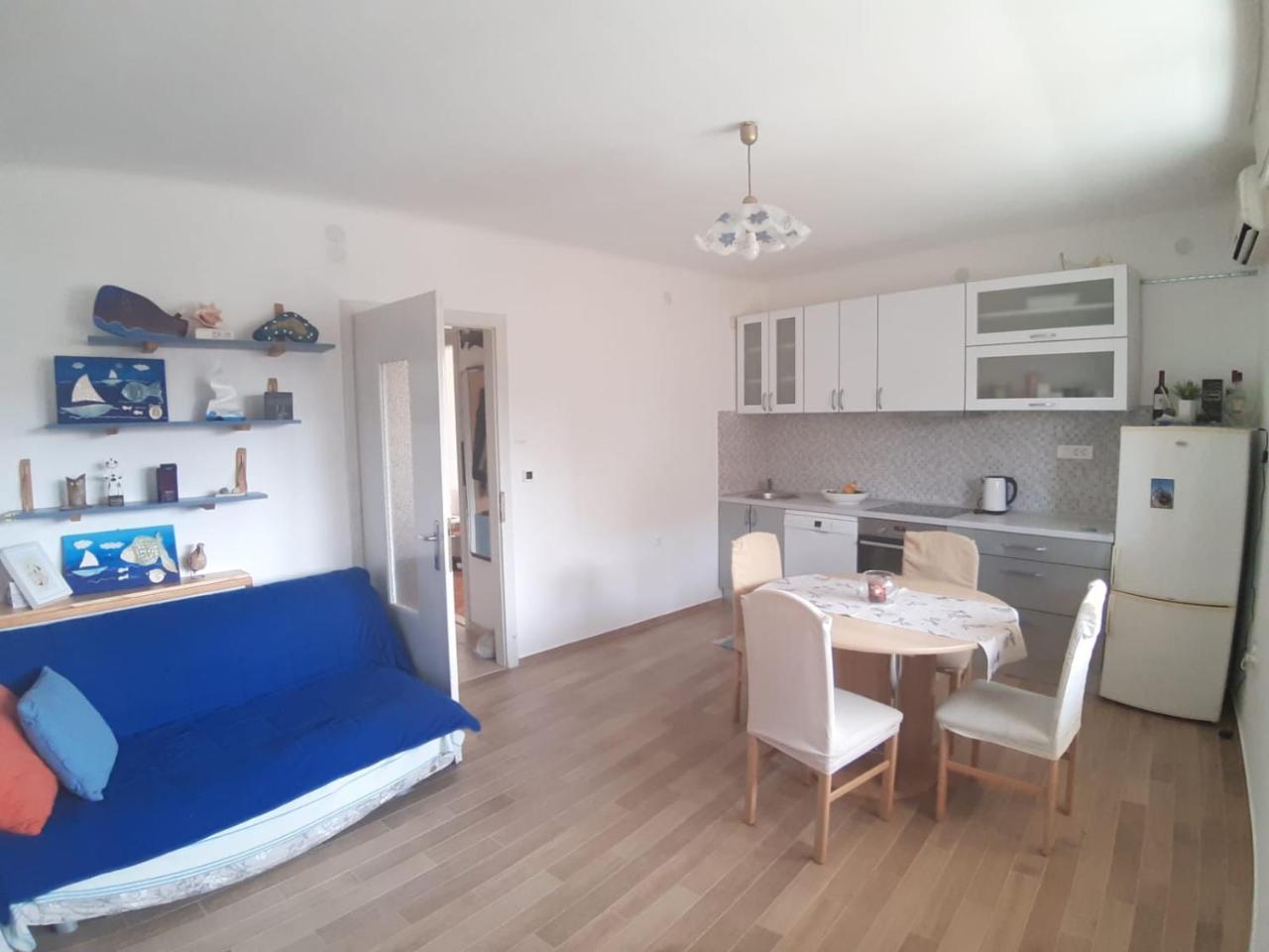 Nina, Apartment In City Centre Split Exterior foto